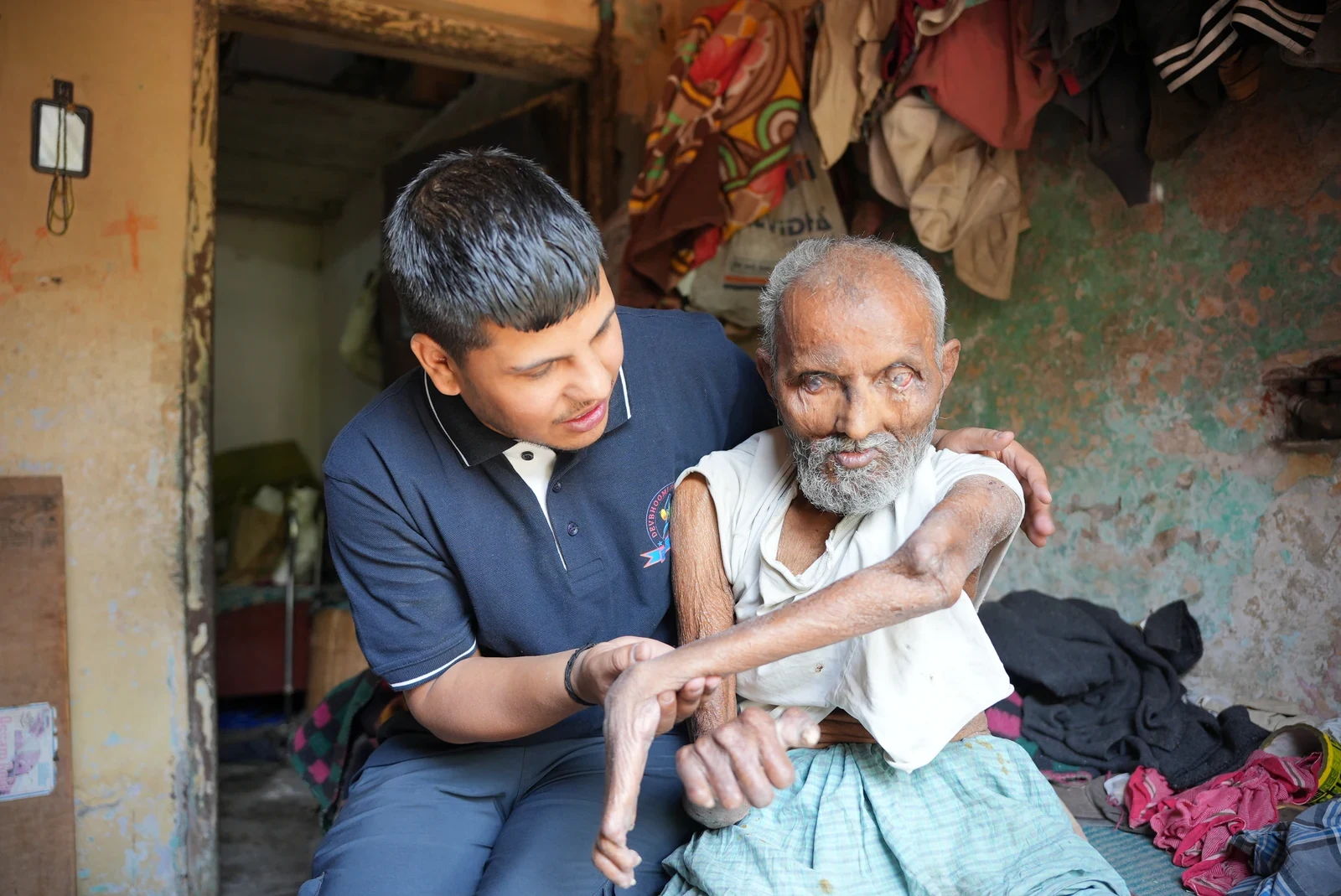 Help Dev Bhoomi Samiti Support Leprosy-Affected Elders With Food & Hygiene